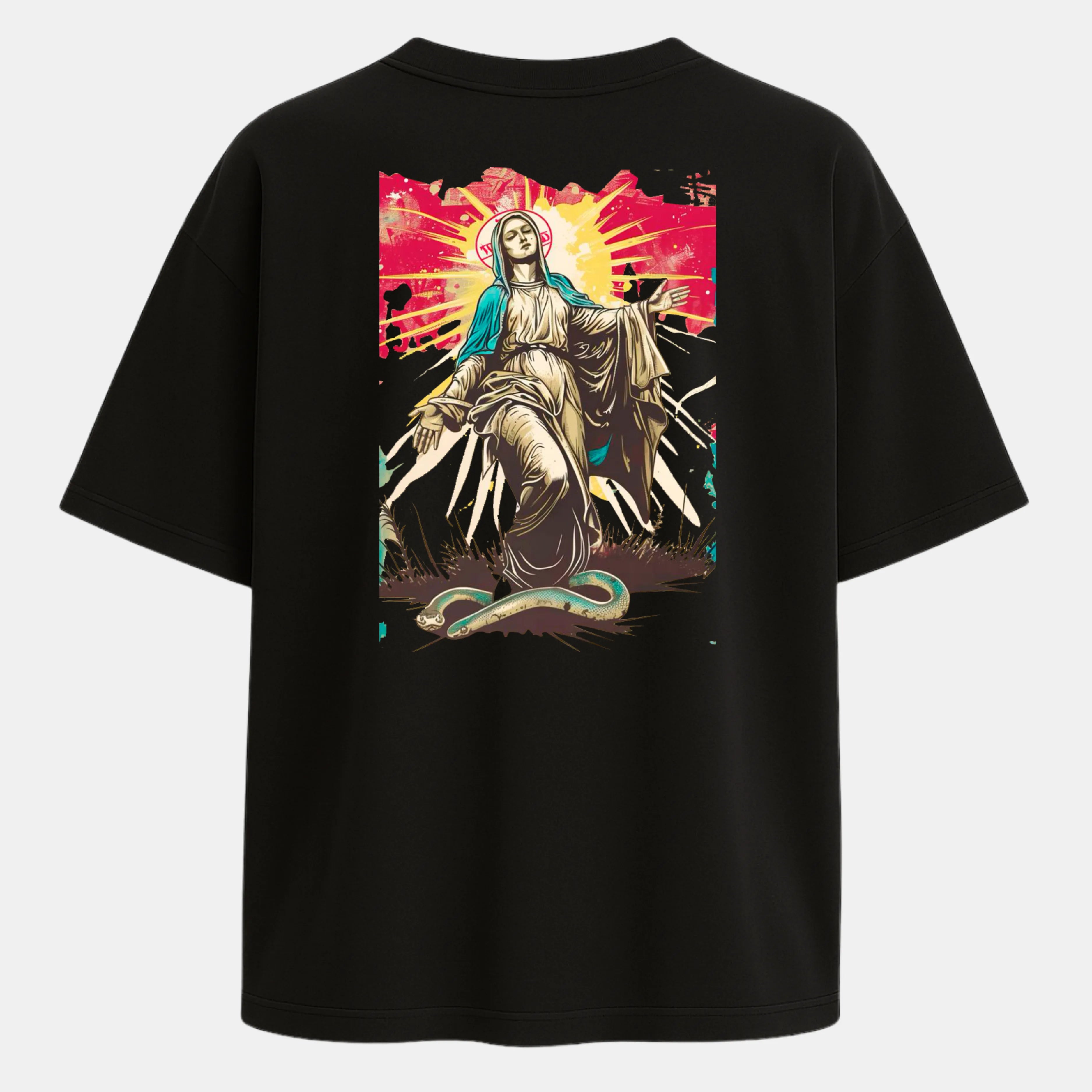 Camiseta Oversized - Maria pisa na serpente